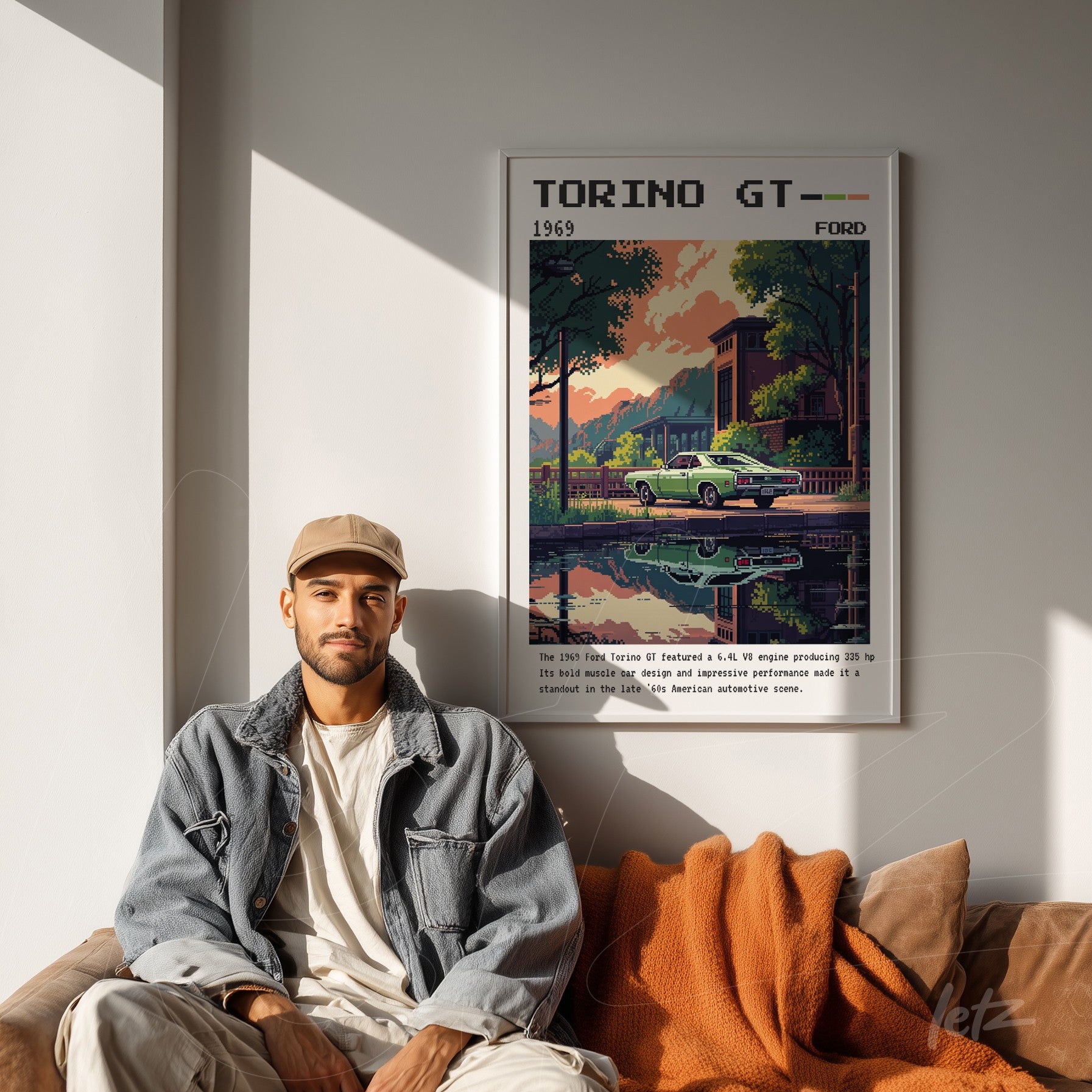 quadro emoldurado com ilustração de carro Ford Torino GT 1969 refletido na água em estilo retro, exibido sobre um sofá moderno