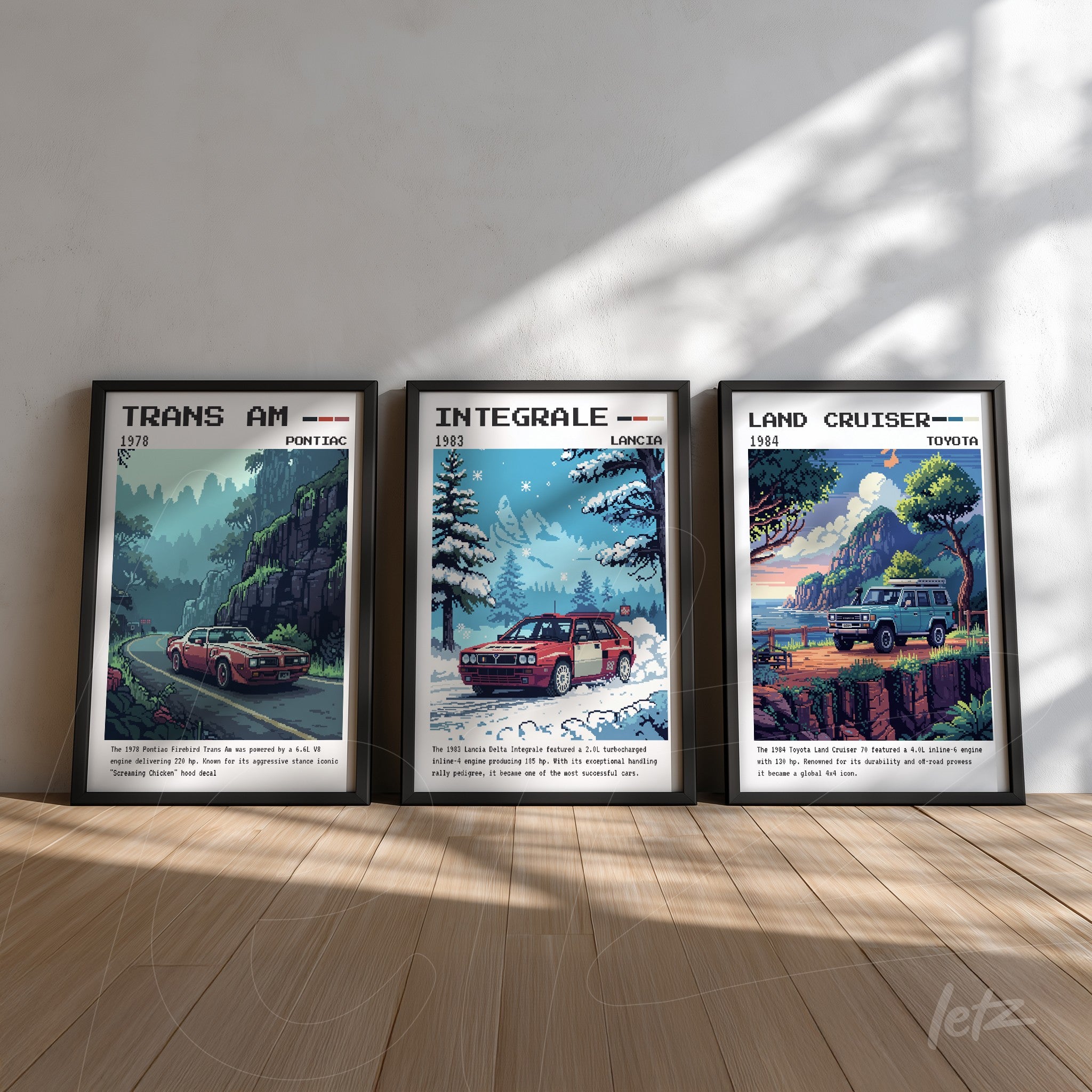 série de quadros com ilustrações retrô de carros clássicos, incluindo Trans Am de 1978, Integrale de 1983 e Land Cruiser de 1994, em molduras pretas sobre fundo de parede clara