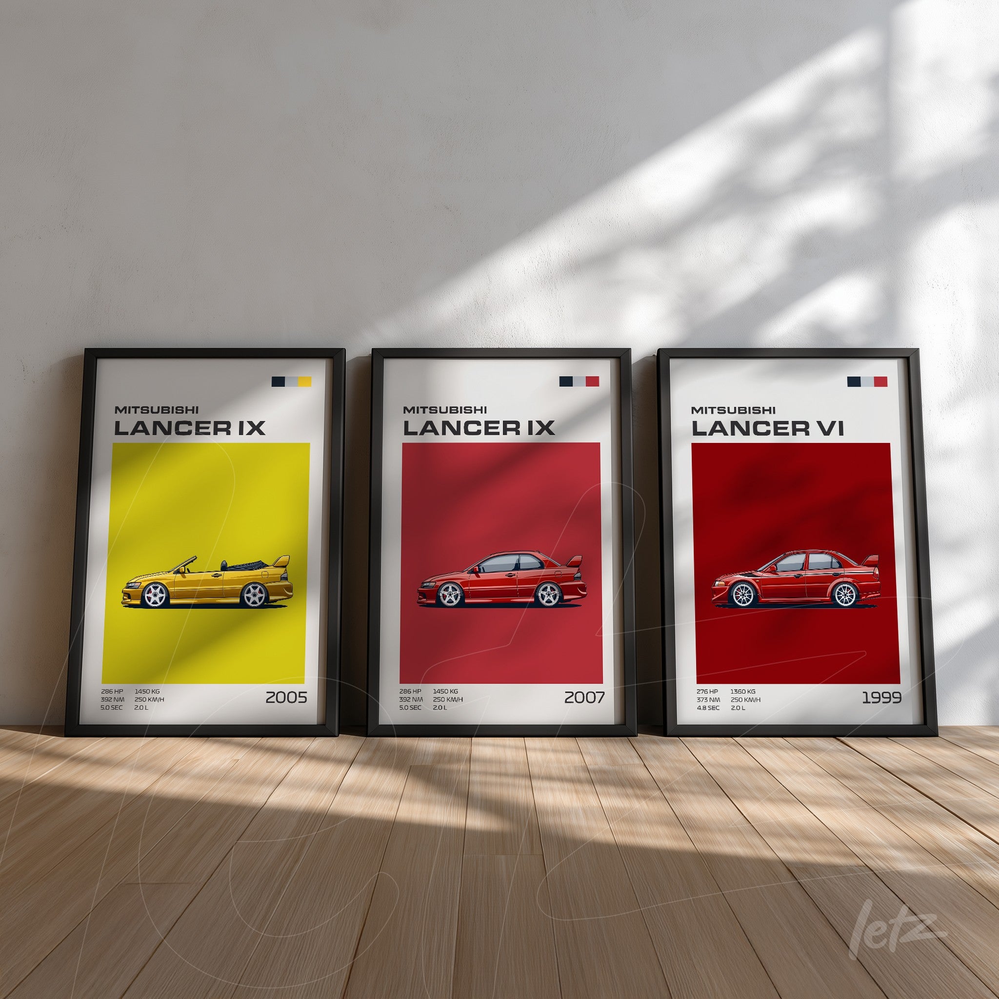 composição com três quadros de arte ilustrativa do carro Mitsubishi Lancer, sendo um em fundo amarelo, outro em vermelho e um terceiro em branco, todos com moldura preta