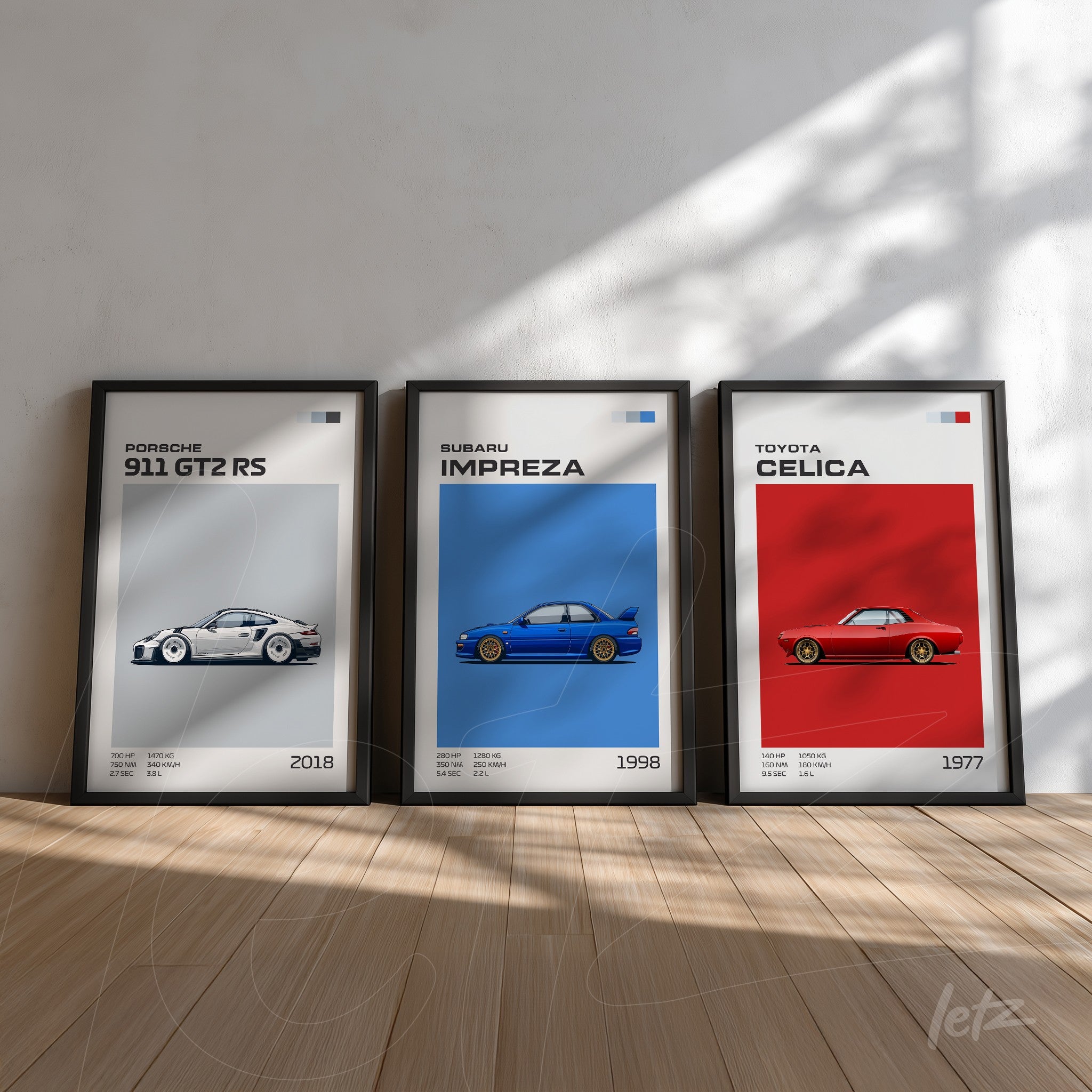 composição de três quadros com ilustrações minimalistas de carros esportivos, incluindo Porsche 911 GT2 RS, Subaru Impreza e Toyota Celica em molduras pretas