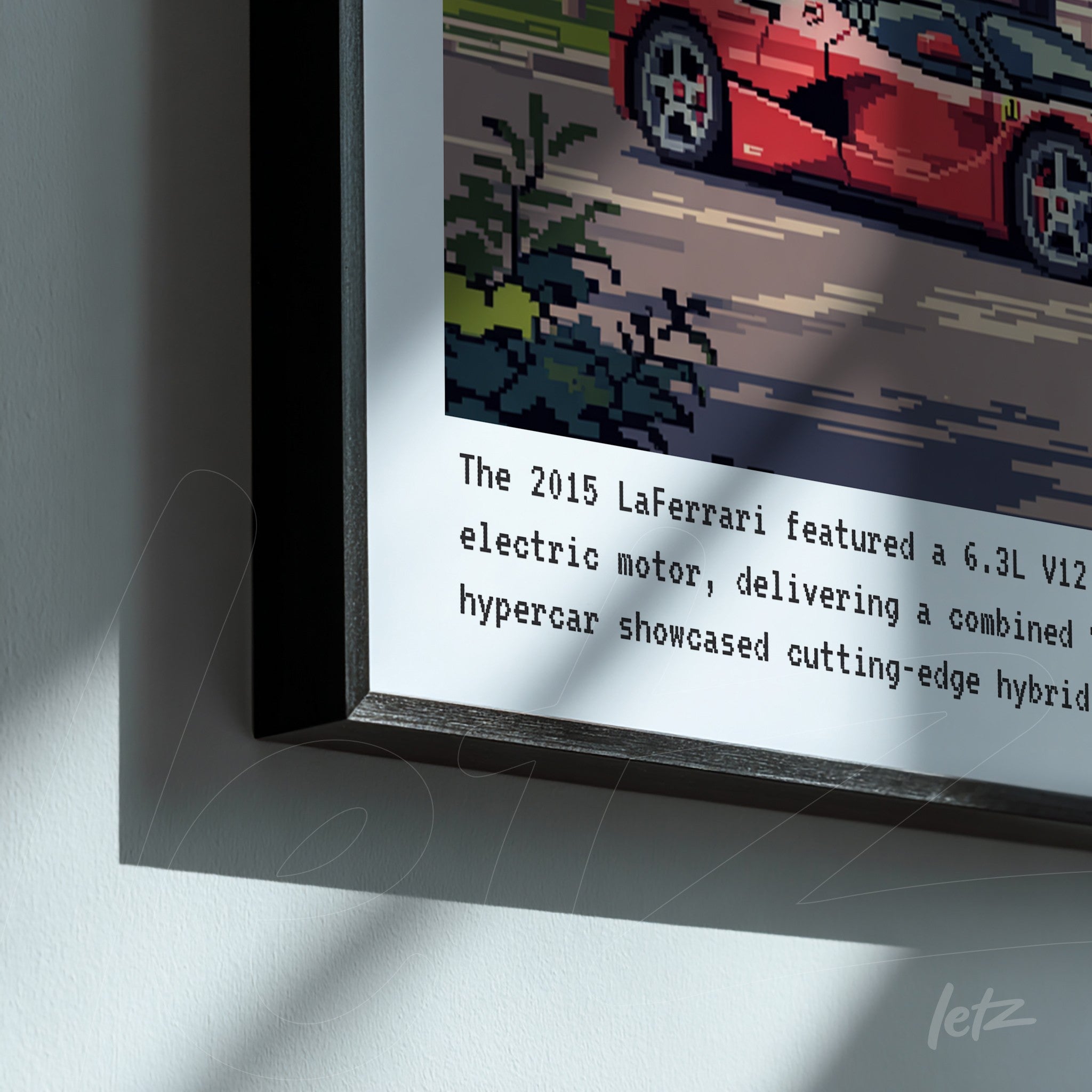 quadro com arte pixelada de um carro LaFerrari em moldura preta com texto descritivo ao lado