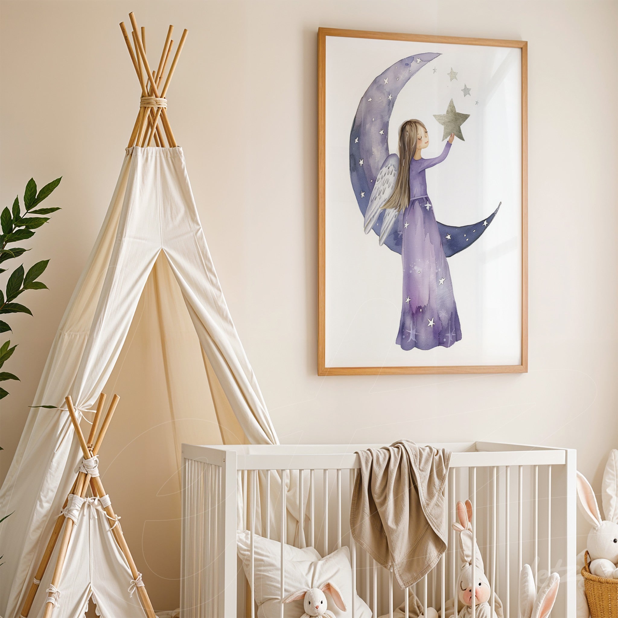 quadro com arte de menina com asas segurando uma estrela em fundo azul claro, moldura de madeira clara