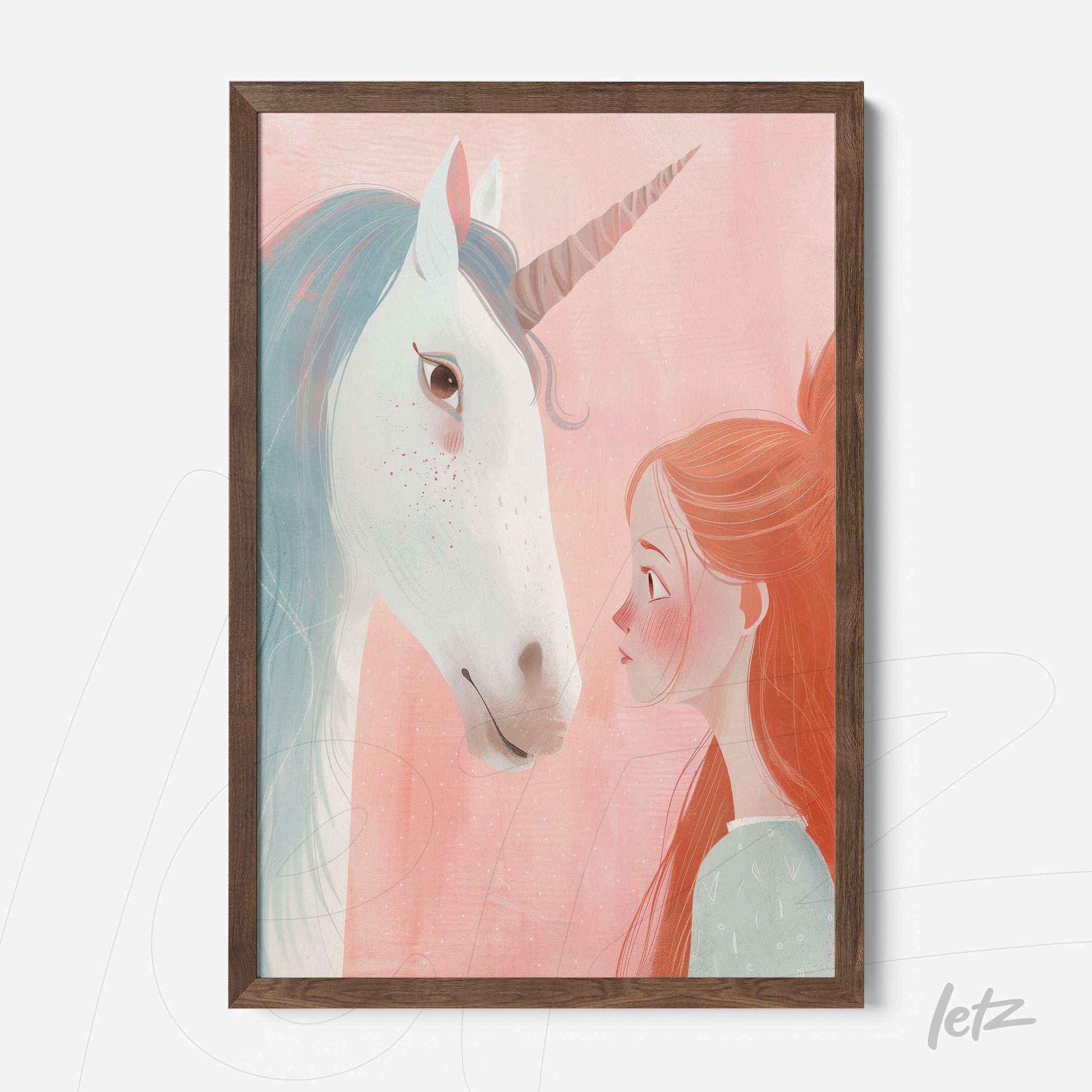 quadro com ilustração de uma menina olhando para um unicórnio, em moldura de madeira escura