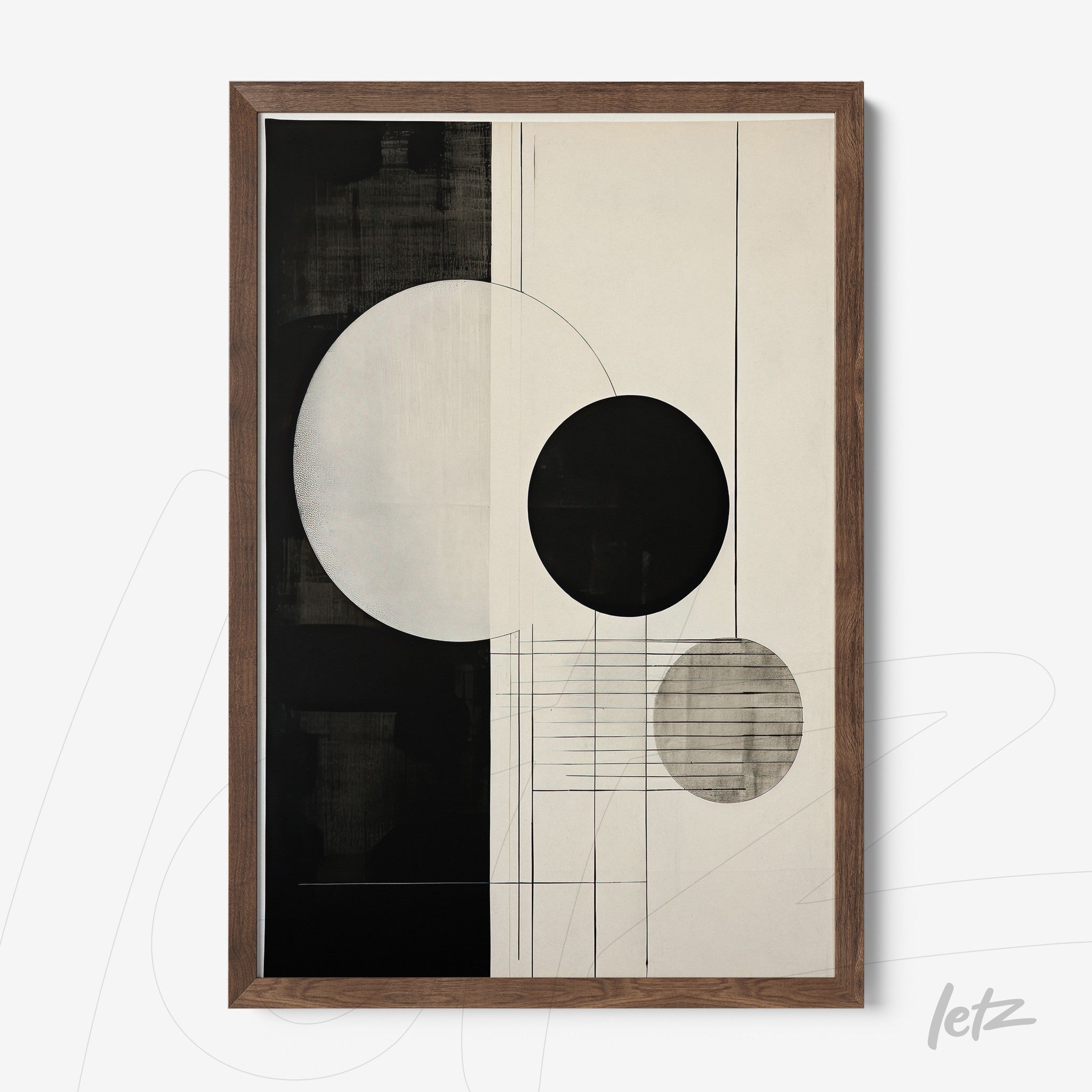 quadro abstrato com círculos em preto e branco, moldura em madeira escura
