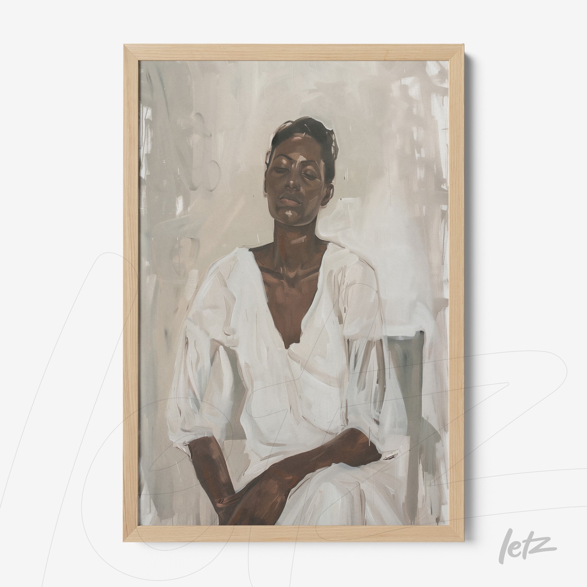 quadro com retrato em tons neutros de mulher sentada, exibido em moldura clara de madeira