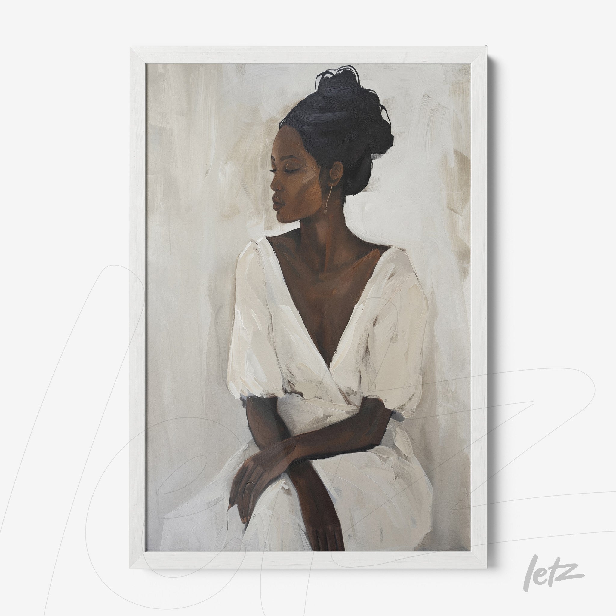 quadro com retrato de mulher negra em vestido branco, moldura branca e fundo neutro