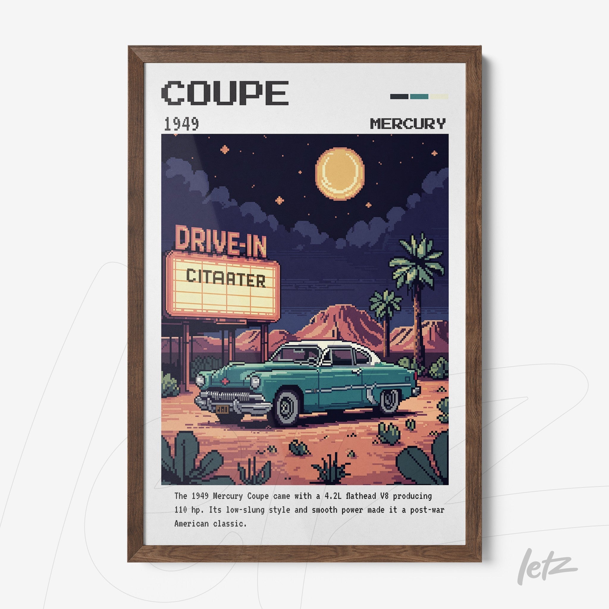 quadro vintage de carro Mercury Coupe 1949 em moldura de madeira escura, com fundo de desertos e um drive-in iluminado pela lua