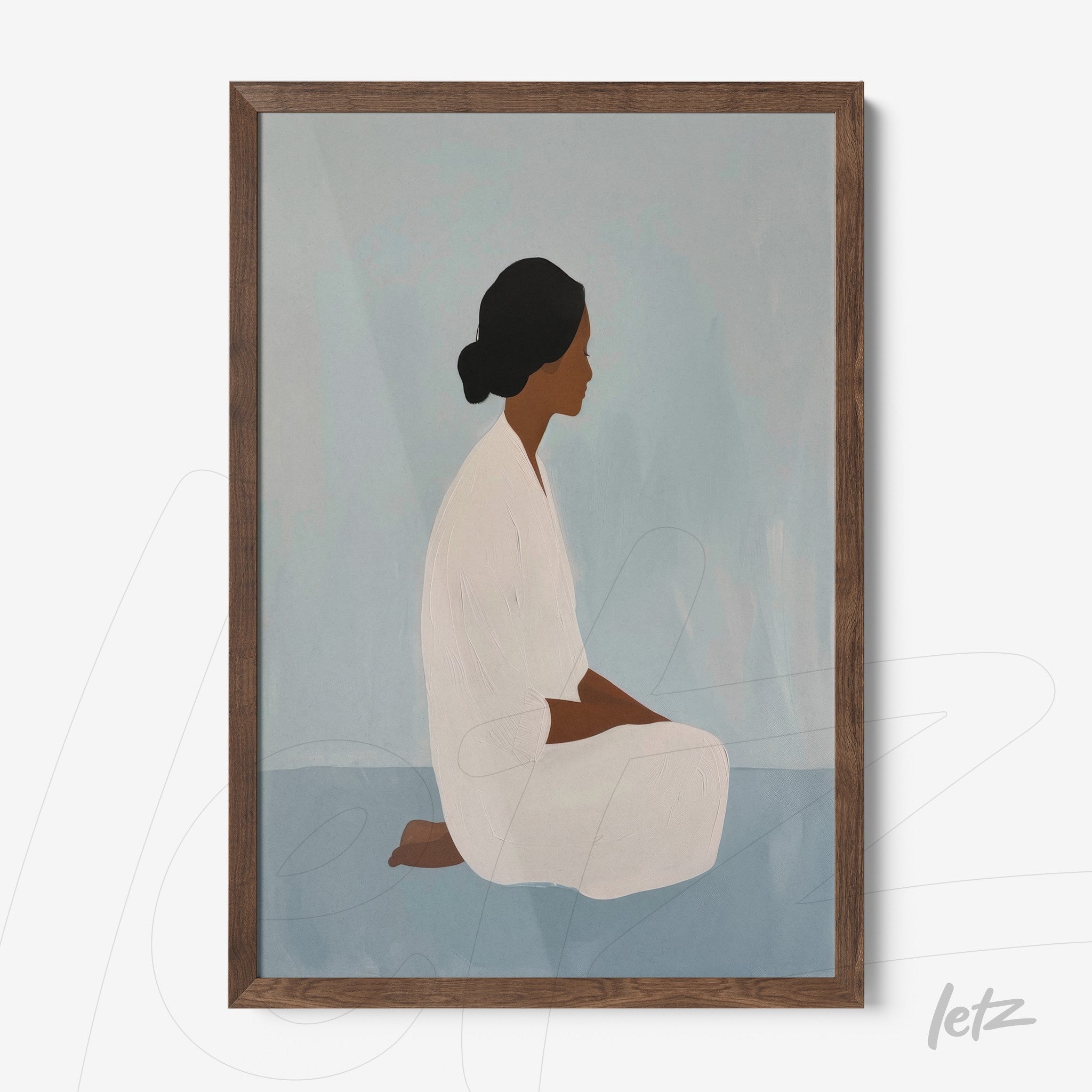 quadro com arte minimalista de mulher sentada em posição de meditação, moldura de madeira escura