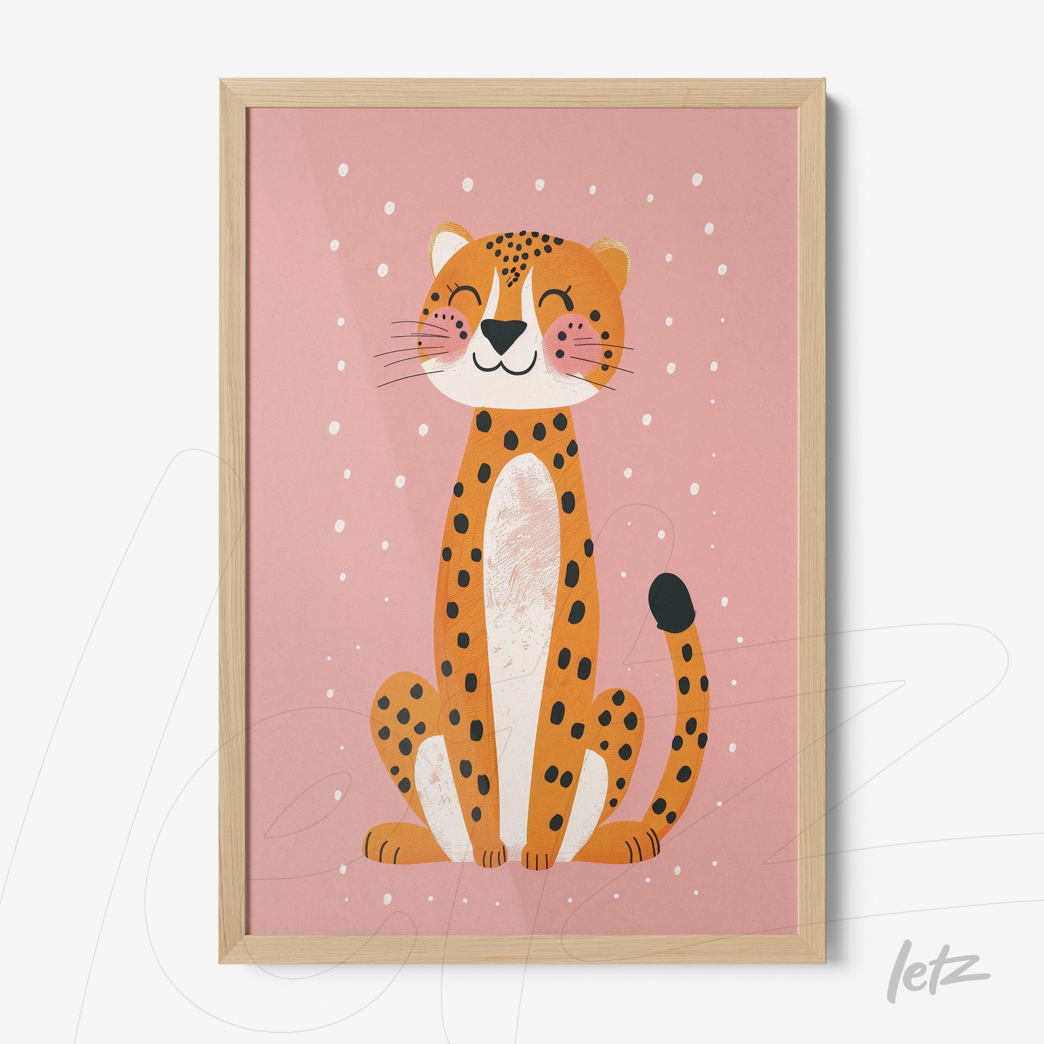 quadro com arte divertida de um leopardo sorridente em fundo rosa e moldura de madeira clara