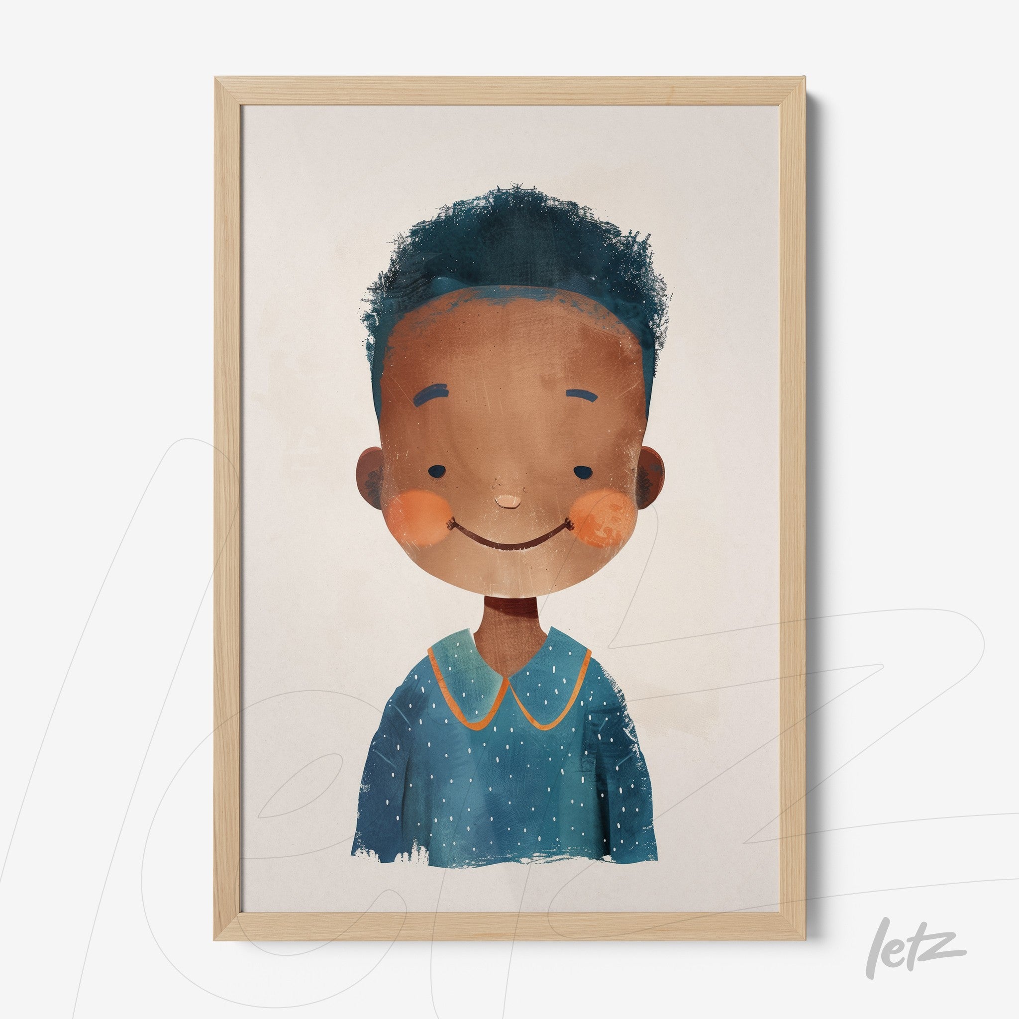 quadro com ilustração infantil de garoto sorridente com cabelo crespo, moldura de madeira clara