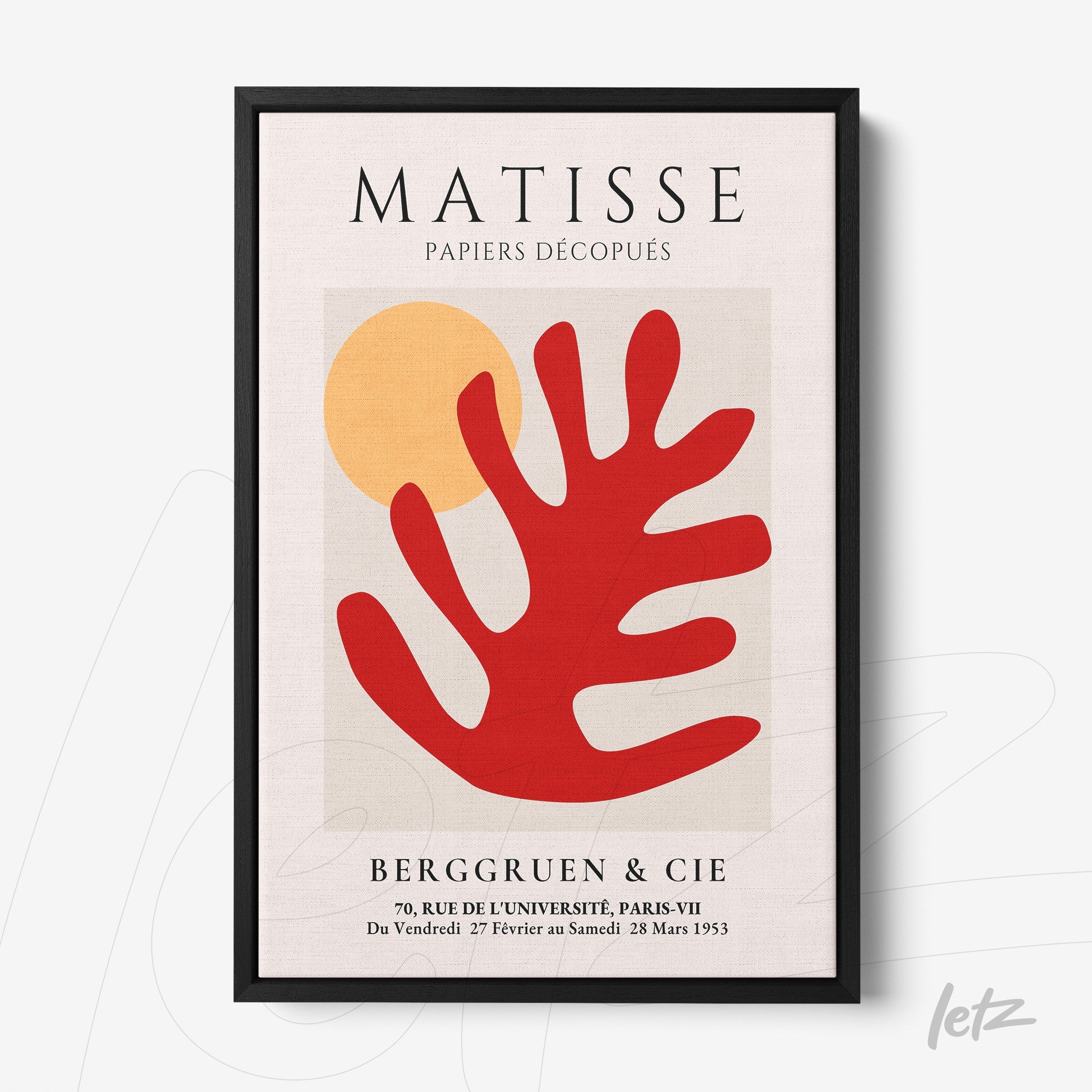 quadro com arte contemporânea que apresenta formas abstratas em vermelho e amarelo, moldura preta fina