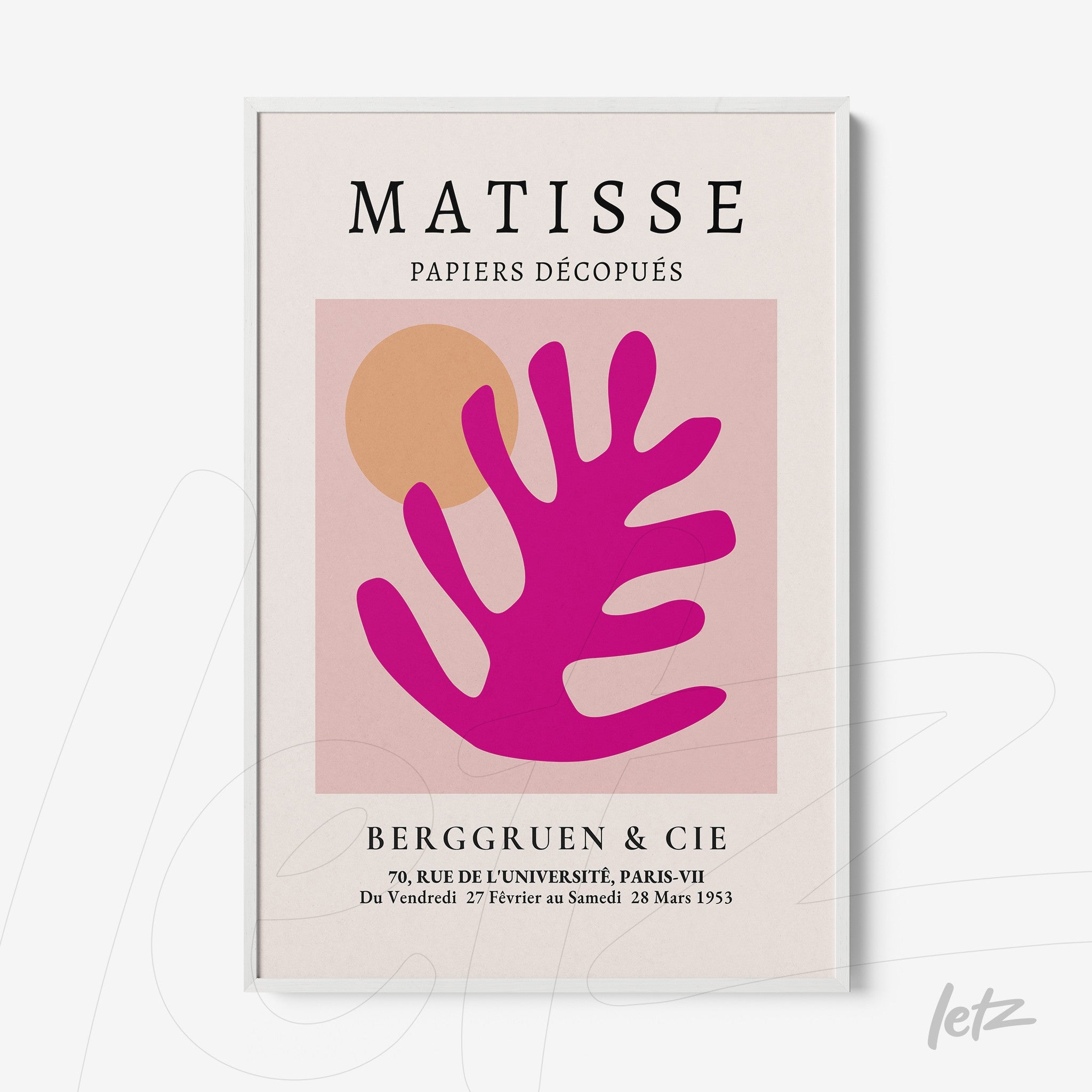 quadro com arte estilizada de folha em tons de rosa e laranja, fundo claro com moldura branca