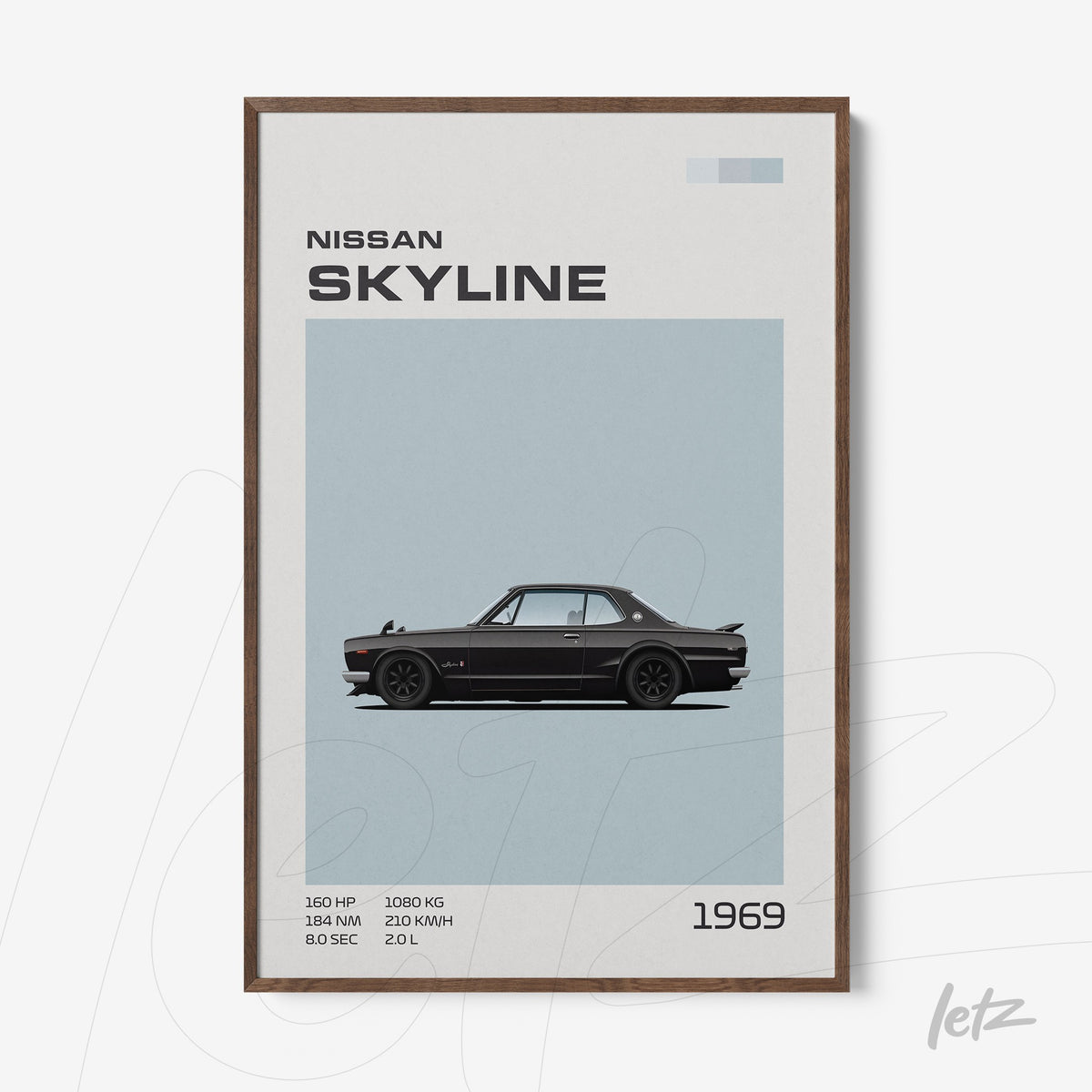quadro com arte minimalista do carro Nissan Skyline de 1969 em moldura de madeira escura