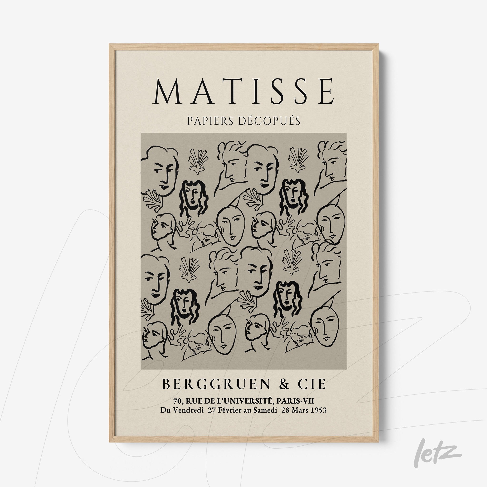 quadro com arte em estilo moderno de rostos e folhas em fundo cinza, com moldura clara