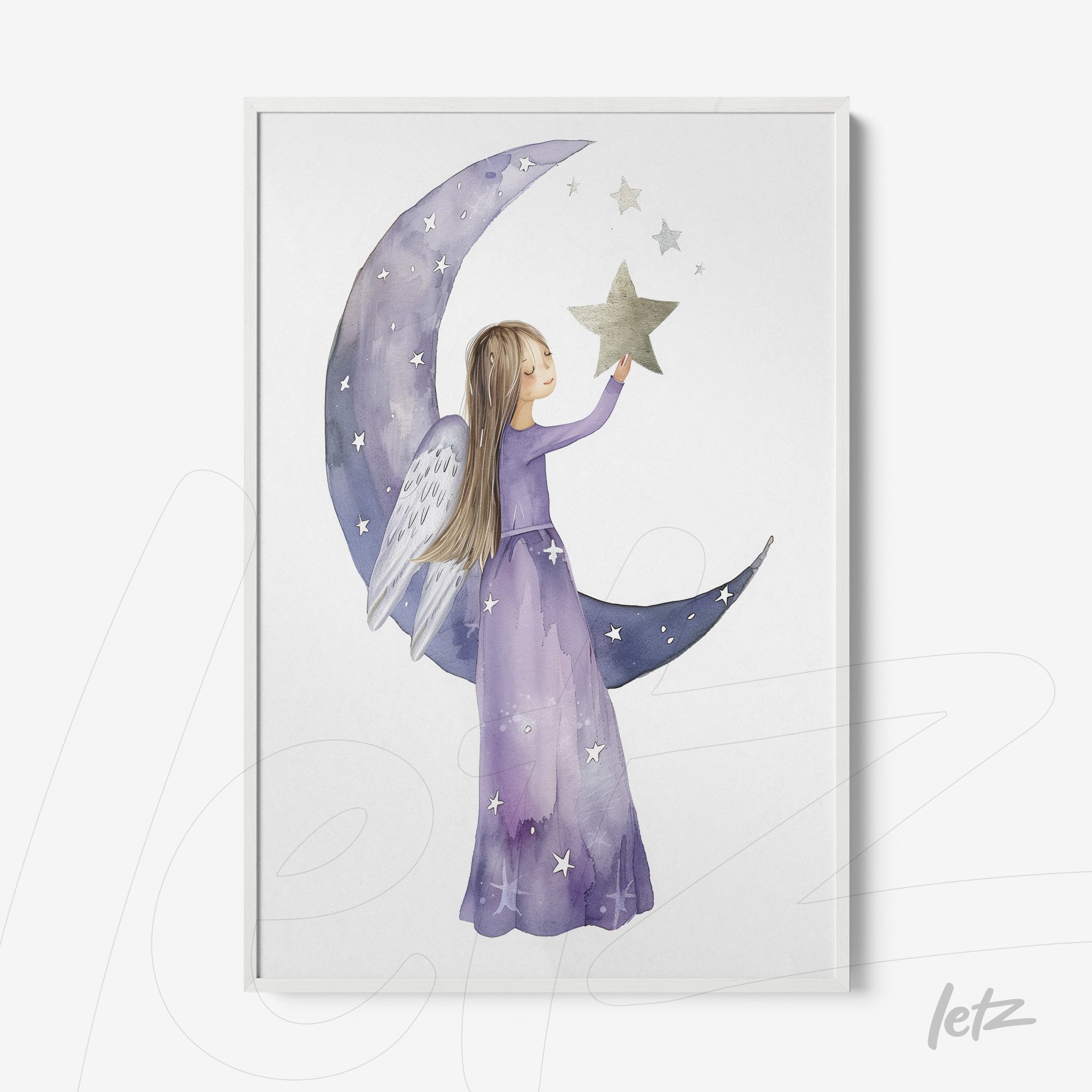 quadro com ilustração aquarela de menina com asas brancas segurando uma estrela, ao lado de uma lua crescente em tons de roxo