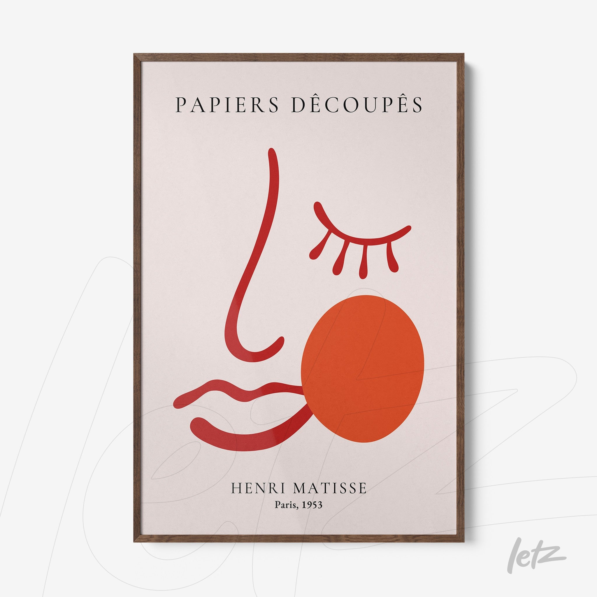quadro decorativo com arte abstrata de linha em cores como vermelho e laranja, moldura de madeira escura contendo o título 'PAPIERS DÉCOUPÉS' e o texto 'HENRI MATISSE, Paris, 1953'