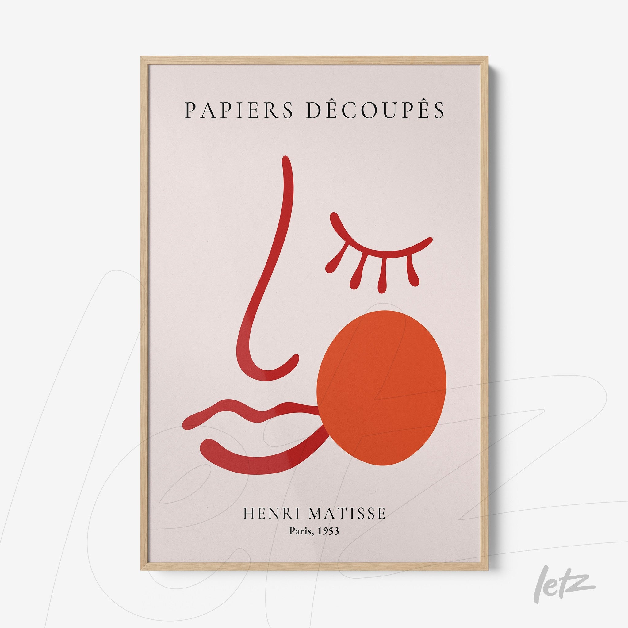 quadro com arte minimalista de rosto abstrato em moldura de madeira clara