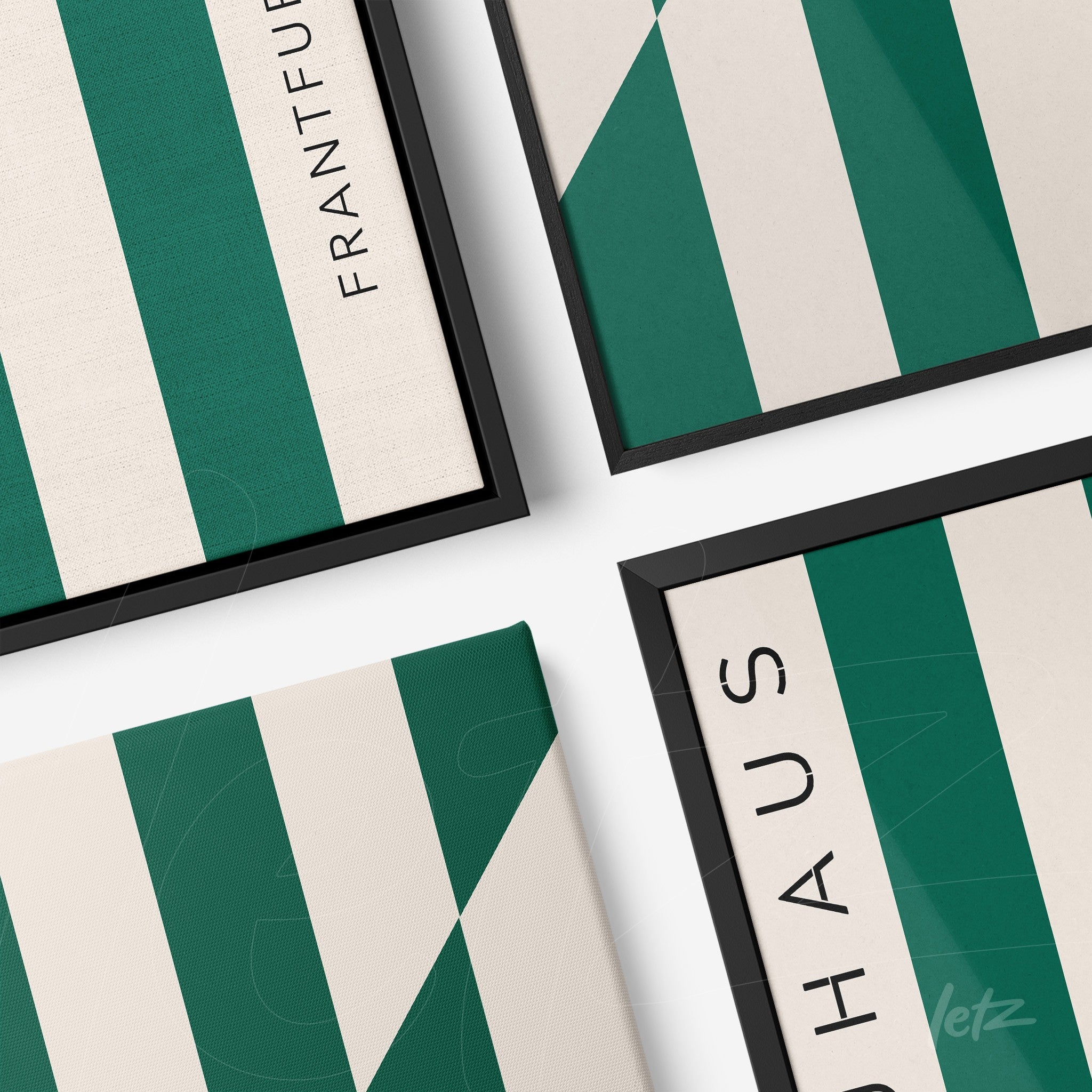 coleção de artes em canvas com padrões geométricos verdes e texto, cada um em moldura preta fina