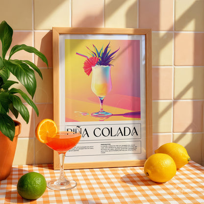 quadro decorativo com ilustração de piña colada em moldura de madeira clara com fundo colorido