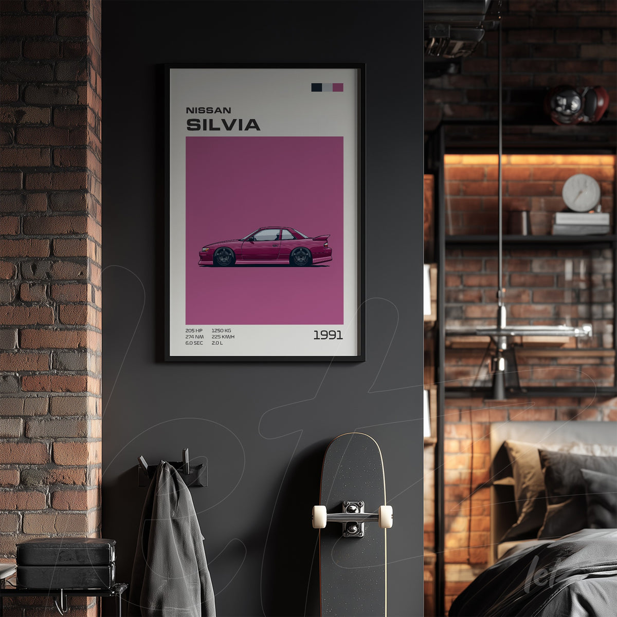quadro com arte do carro Nissan Silvia em moldura preta na parede de tijolos expostos