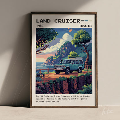 quadro com arte no estilo pixel art de um Toyota Land Cruiser 1984 em uma paisagem montanhosa, moldura escura