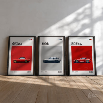 composição de quadros com ilustrações de três modelos de carros Toyota: Celica de 1977, AE 86 de 1987 e Supra de 2019 em moldura preta, sobre fundo vermelho