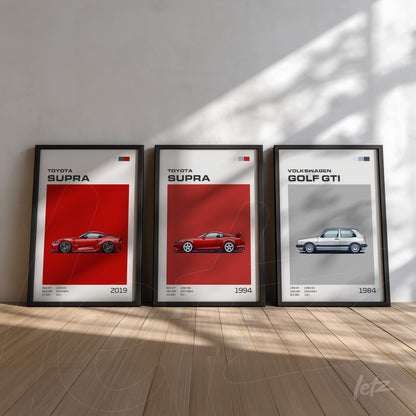 composição com quadros de carros em molduras pretas, destacando o Toyota Supra de 2019, o Toyota Supra de 1994 e o Volkswagen Golf GTI de 1984 em fundo vermelho e branco