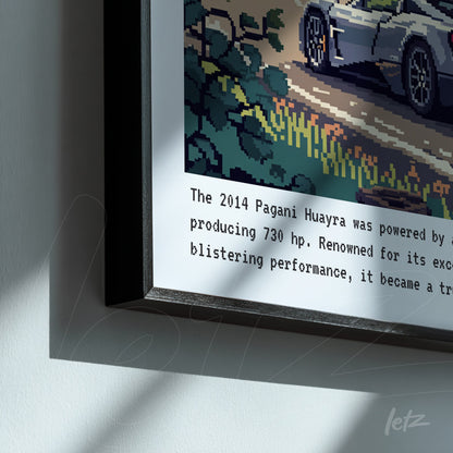 quadro emoldurado com arte pixelizada do carro Pagani Huayra sobre fundo verde e texto em baixo