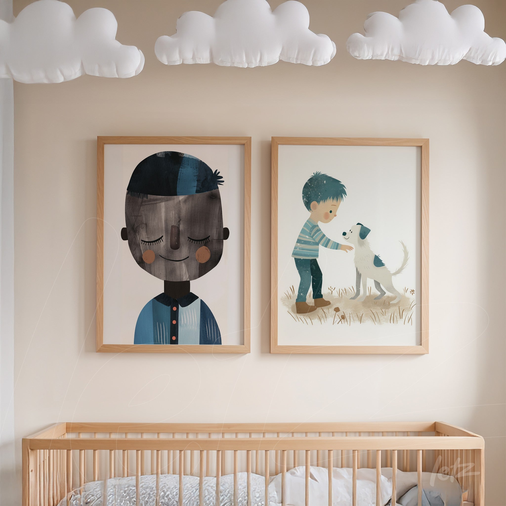 dupla de quadros com ilustrações infantis, um retrato de menino com cabelo escuro e camiseta azul, e outra de menino acariciando um cachorro branco em moldura de madeira clara