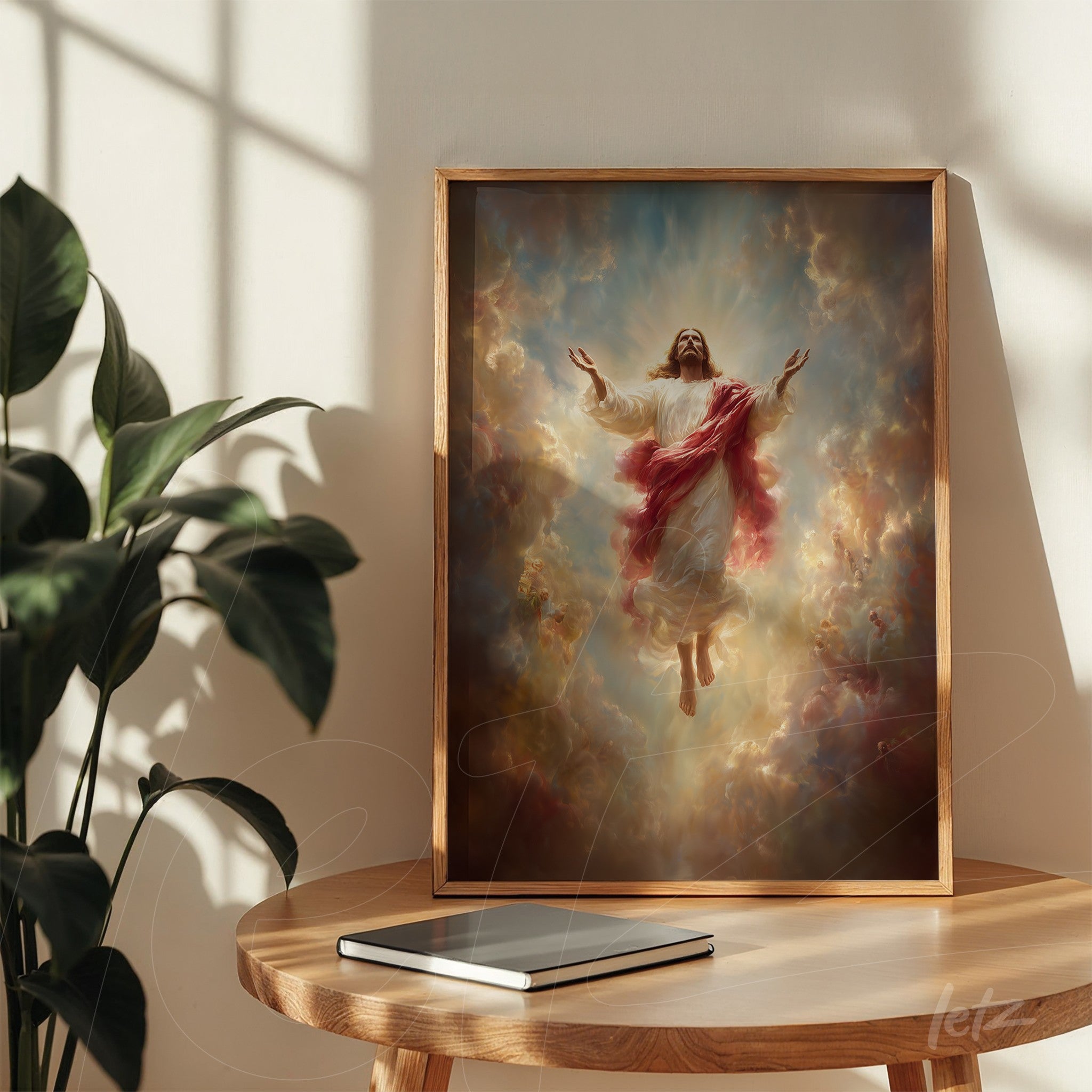 quadro com arte religiosa de Jesus em ascensão sobre fundo celeste, moldura de madeira clara