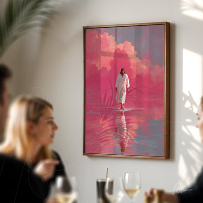 quadro com arte digital de figura mística caminhando sobre água refletindo nuvens rosa e fundo suave, em moldura de madeira clara