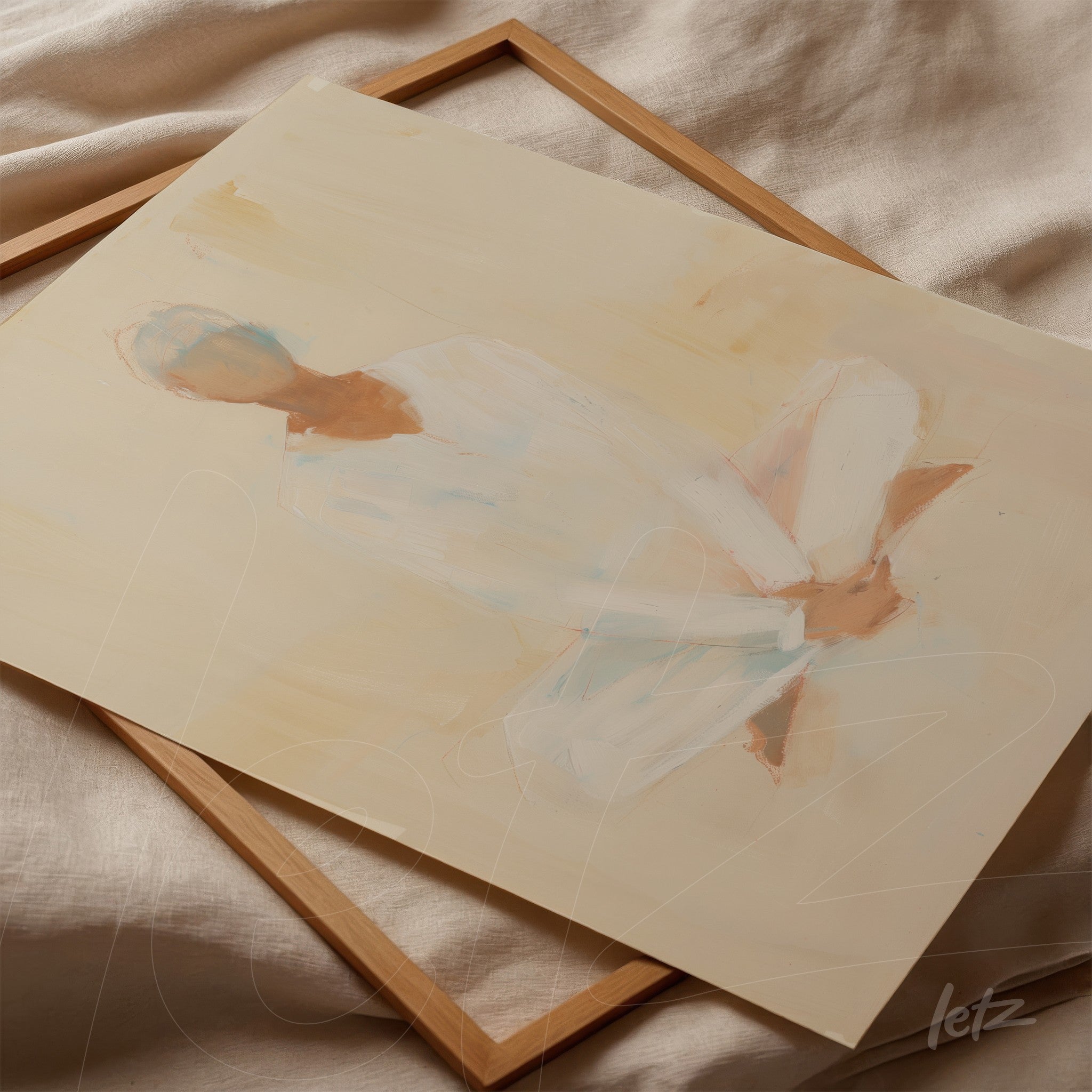 arte abstrata com figura humana em tons suaves e moldura de madeira clara ao fundo