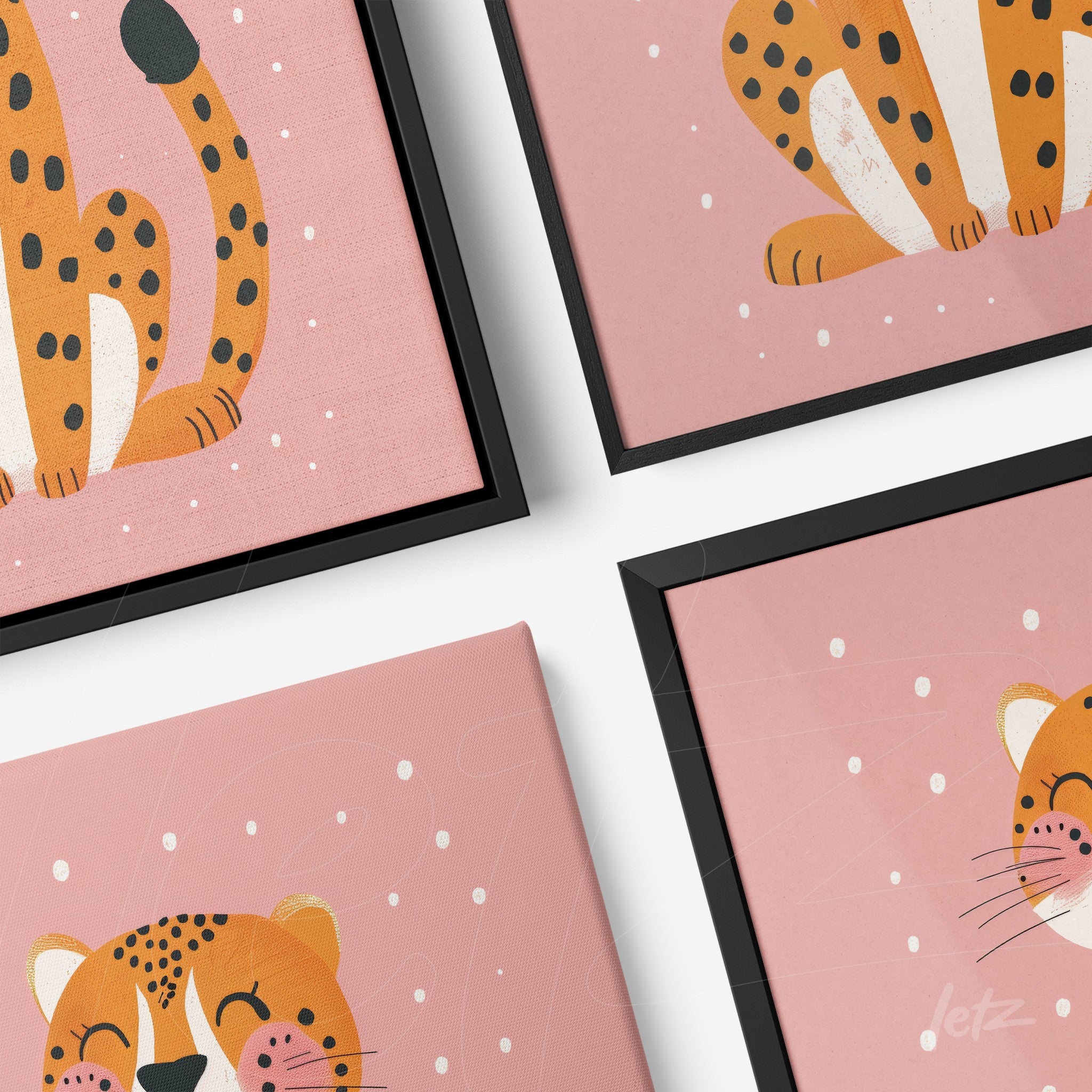 composição de quadros decorativos com ilustrações de leopardo em fundo rosa, molduras pretas