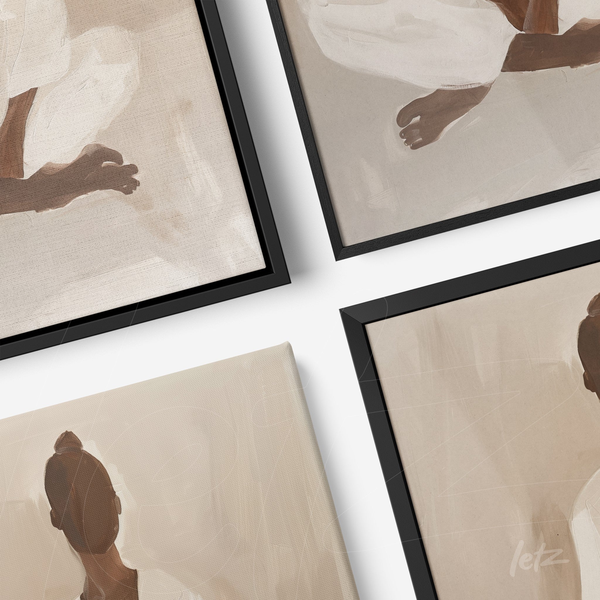 composição de quadros com arte abstrata minimalista em tons neutros, molduras pretas finas