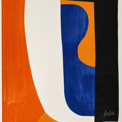 quadro moderno com formas geométricas abstratas em tons de laranja, azul e preto sobre fundo claro
