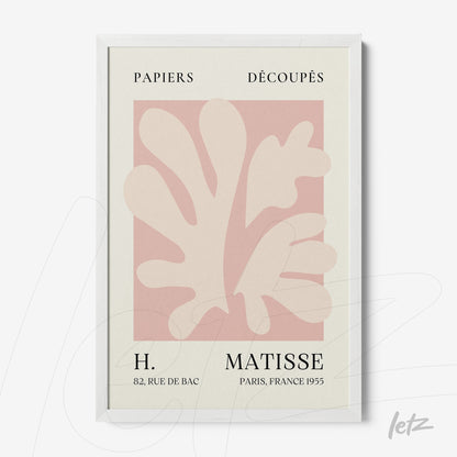 quadro com arte de recortes em papel de destaque em tom rosa claro, com moldura branca e texto em tipografia clássica