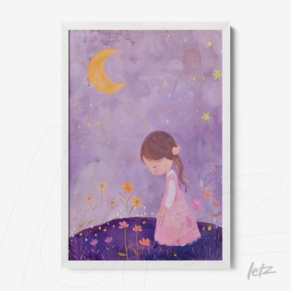 quadro com ilustração de menina com vestido rosa em meio a flores coloridas sob um céu estrelado com lua crescente em moldura branca