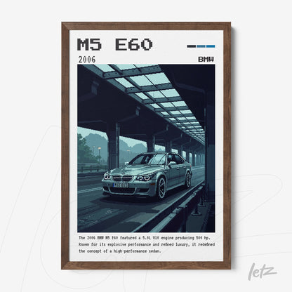 quadro com arte digital do carro BMW M5 E60 em moldura de madeira escura