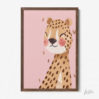 quadro com ilustração de um leopardo sorridente em fundo rosa, moldura de madeira escura