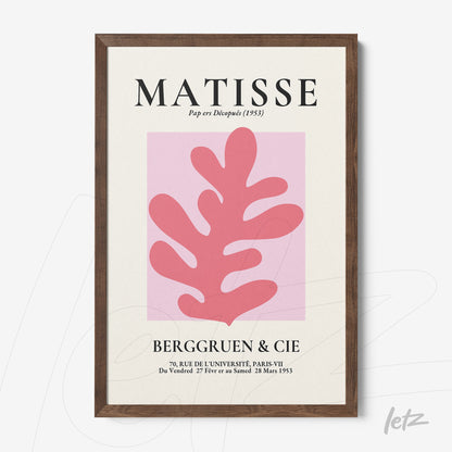 quadro com arte inspirada em Matisse, destacando uma folha rosa em fundo rosa claro com moldura de madeira escura