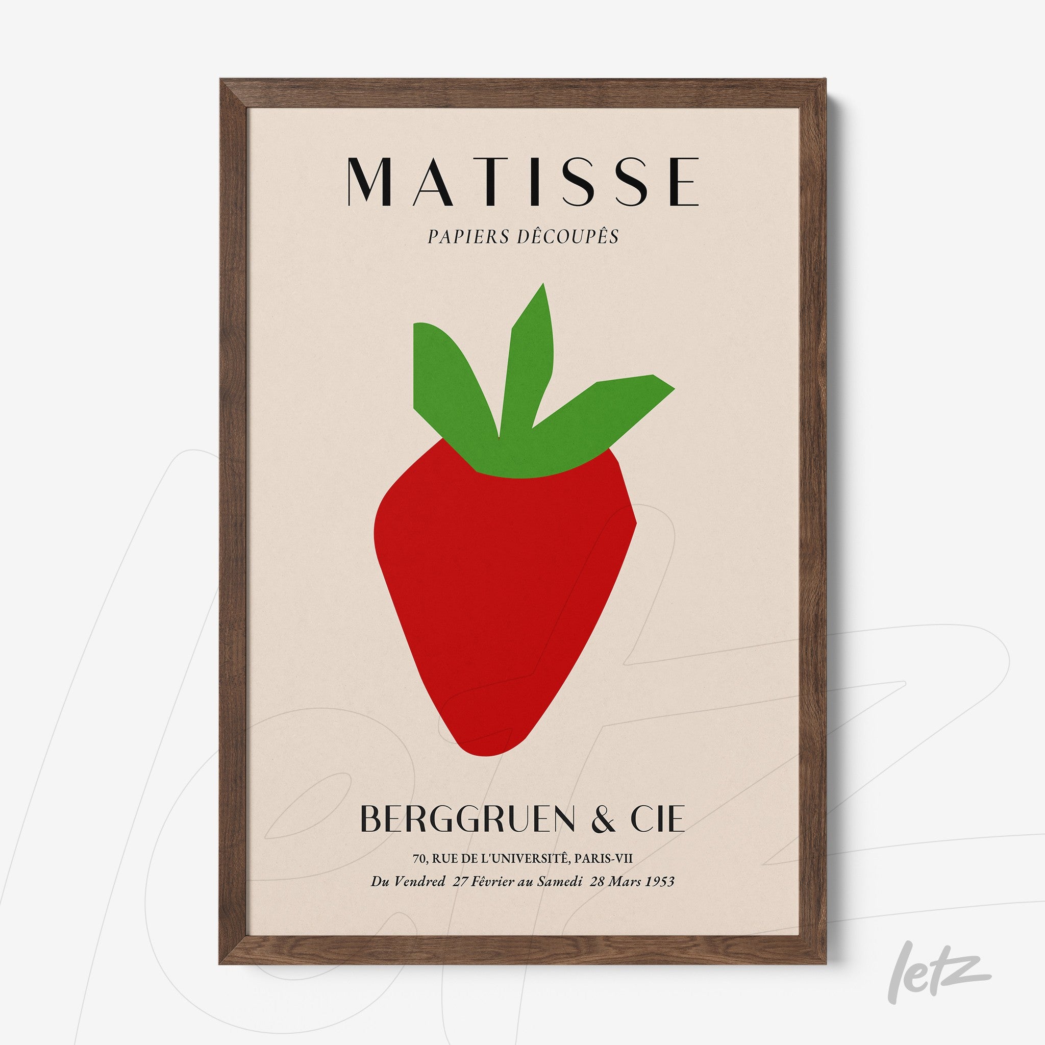 quadro com arte moderna de morango estilizado em moldura de madeira escura