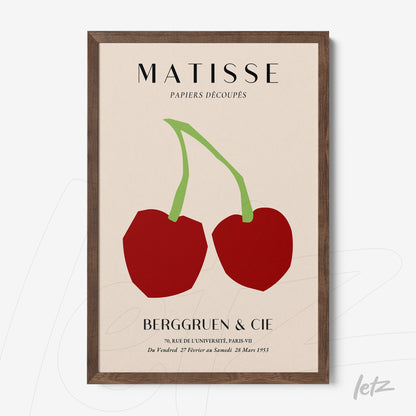 quadro decorativo com arte moderna de duas cerejas vermelhas em fundo bege, moldura de madeira escura