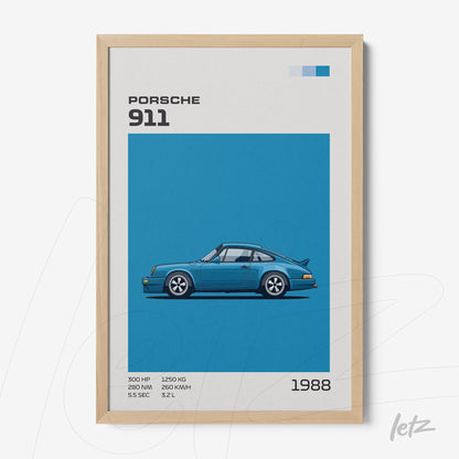 quadro com arte digital de um carro esportivo Porsche 911 azul em moldura de madeira clara, com fundo azul e informações em gráfico