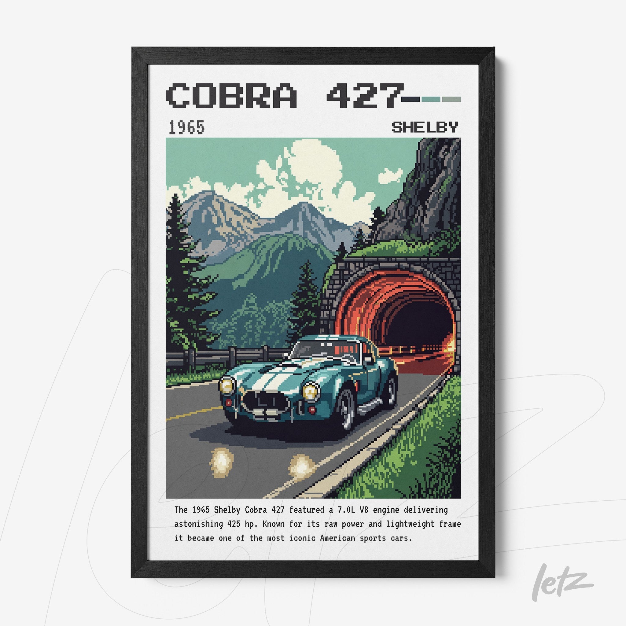 quadro com ilustração em estilo retrô do carro Shelby Cobra 427 em moldura preta, com fundo de montanhas e túnel
