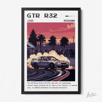 quadro com ilustração digital do Nissan Skyline GT-R R32 em moldura preta, mostrando o carro em uma curva com fumaça e fundo de pôr do sol