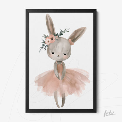 quadro com arte de coelho ballerina em vestido rosa e flores na cabeça, moldura preta