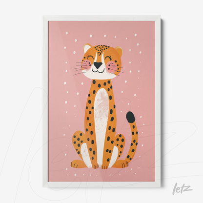 quadro com ilustração de um leopardo sorridente em fundo rosa, moldura branca