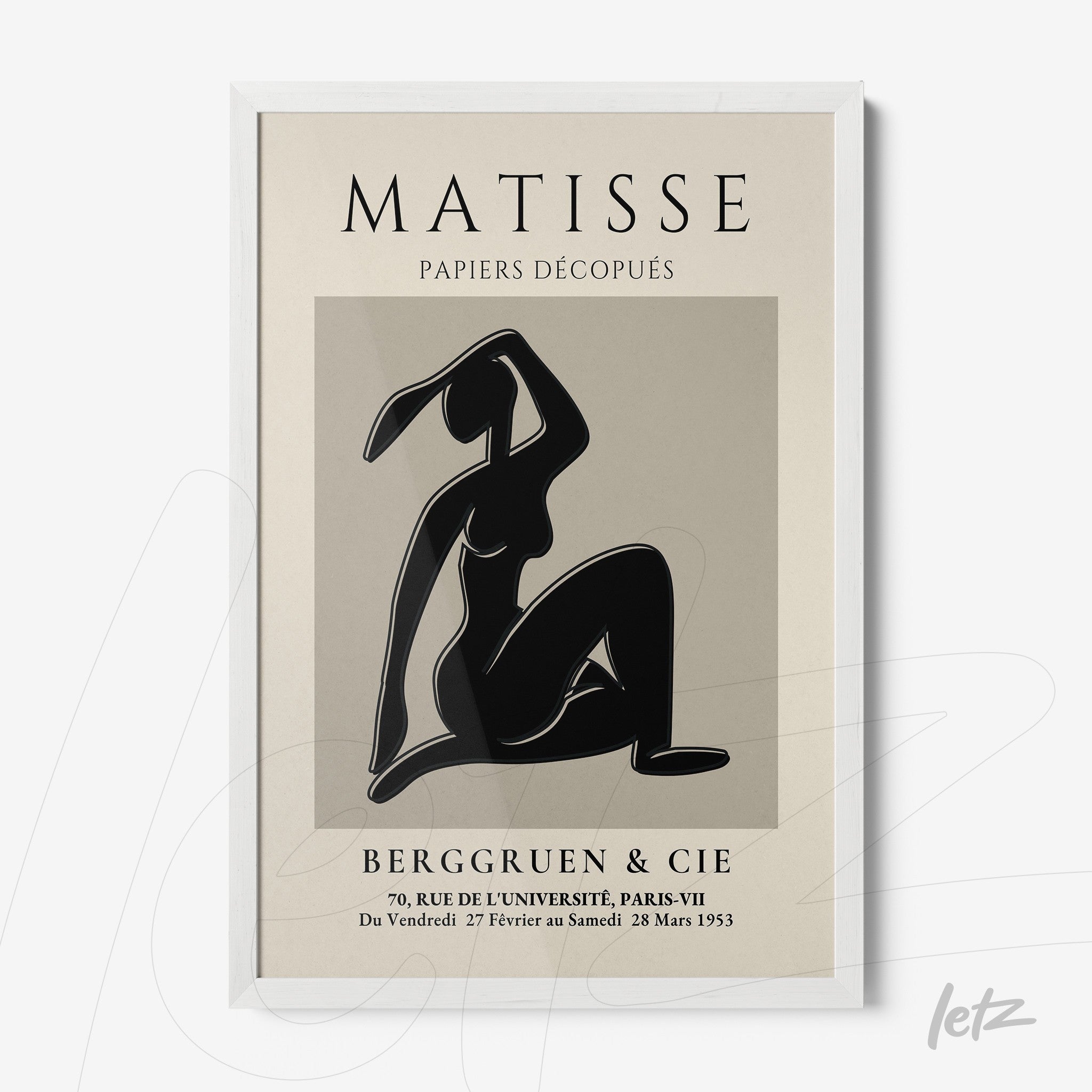 quadro com arte minimalista em preto e branco representando figura feminina em moldura branca