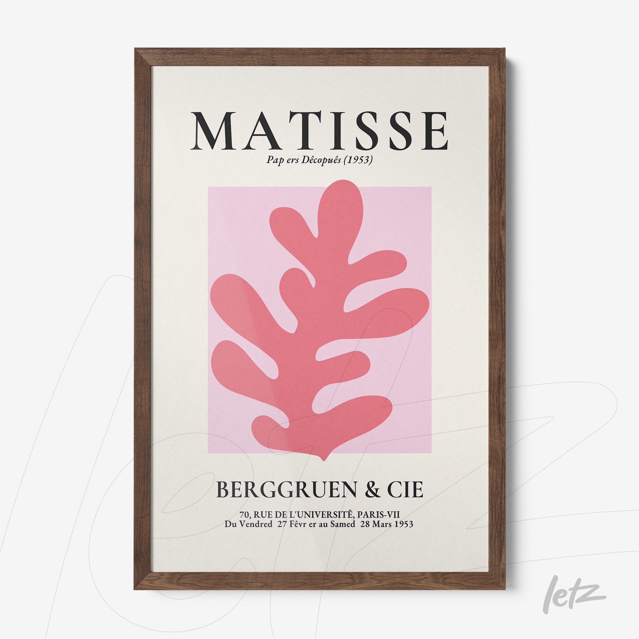 quadro com arte moderna em estilo de Matisse, apresentando uma folhagem em forma de coral na cor rosa, com moldura de madeira escura