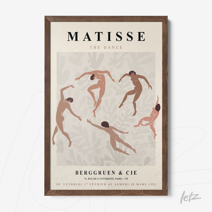 quadro com arte em estilo moderno apresentando dançarinos abstratos em moldura de madeira escura